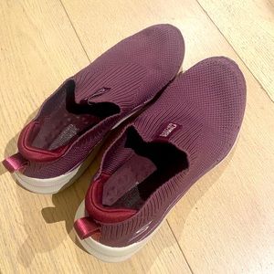 Purple Sketchers slip-ins sneakers